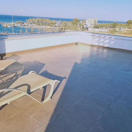 Trinity Apts 아파트