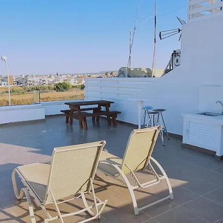 Trinity Apts 아파트 *