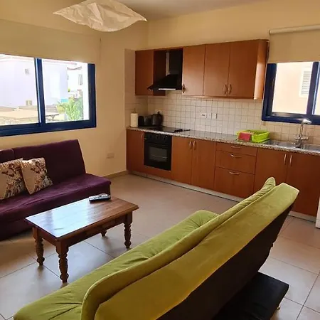 Lägenhet Trinity Apts Paralimni