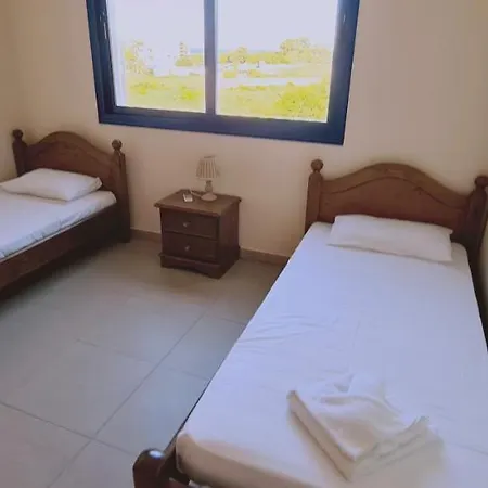 Trinity Apts Paralimni