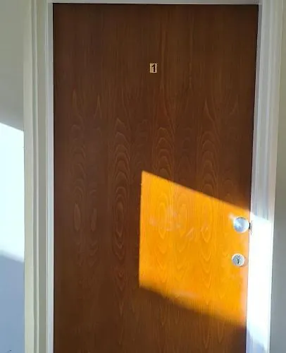 Trinity Apts * パラリムニ