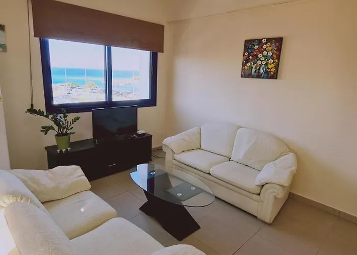 Trinity Apts Paralimni